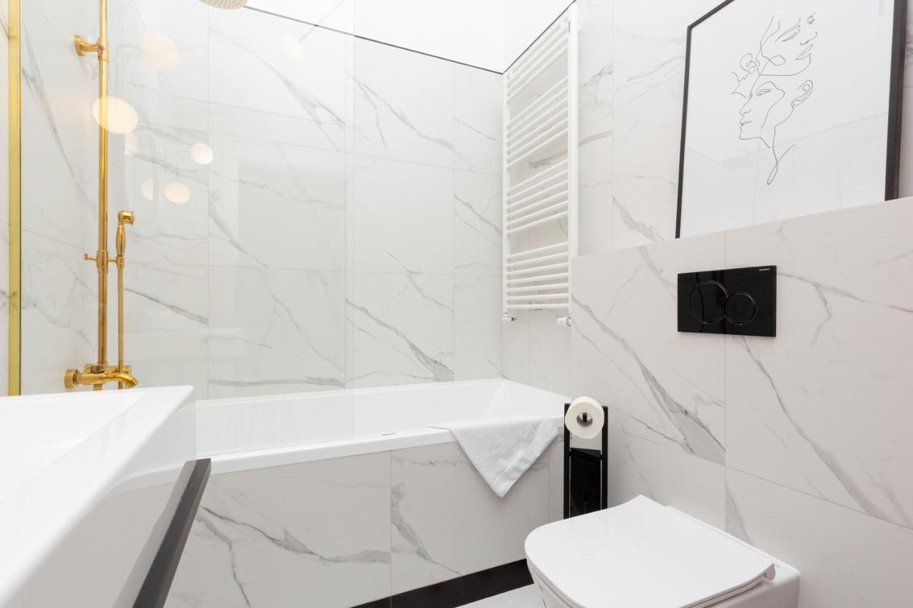Lux Golden Apartment Praga Kepna By Renters Prestige Warsaw Luaran gambar